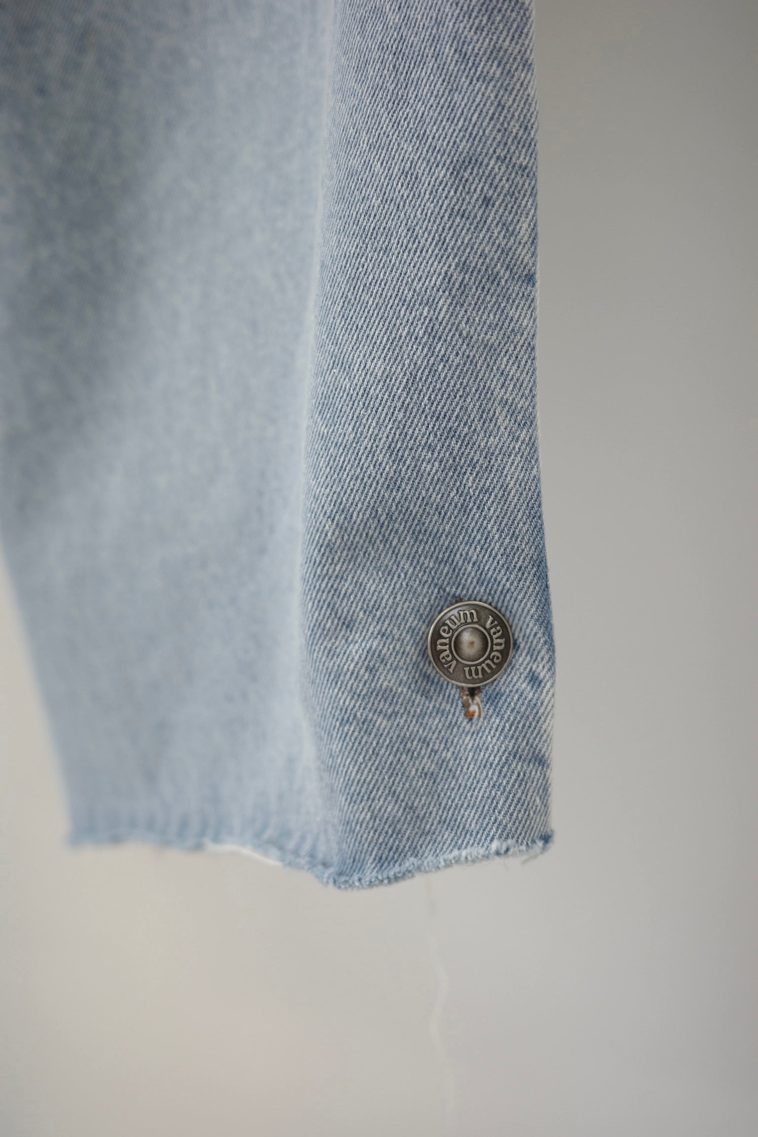 denim curve line