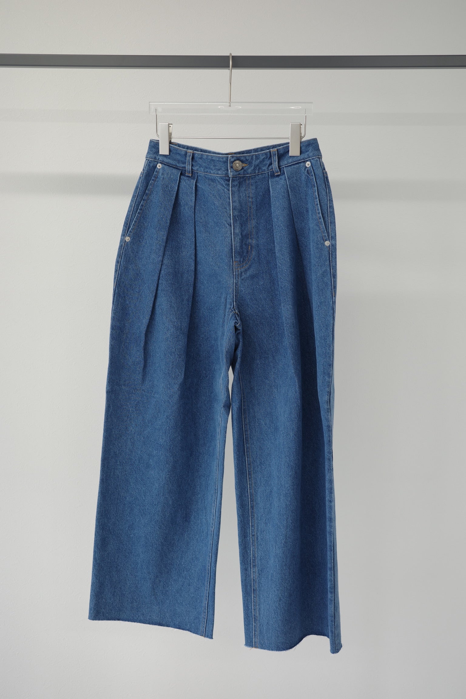 denim tuck pants