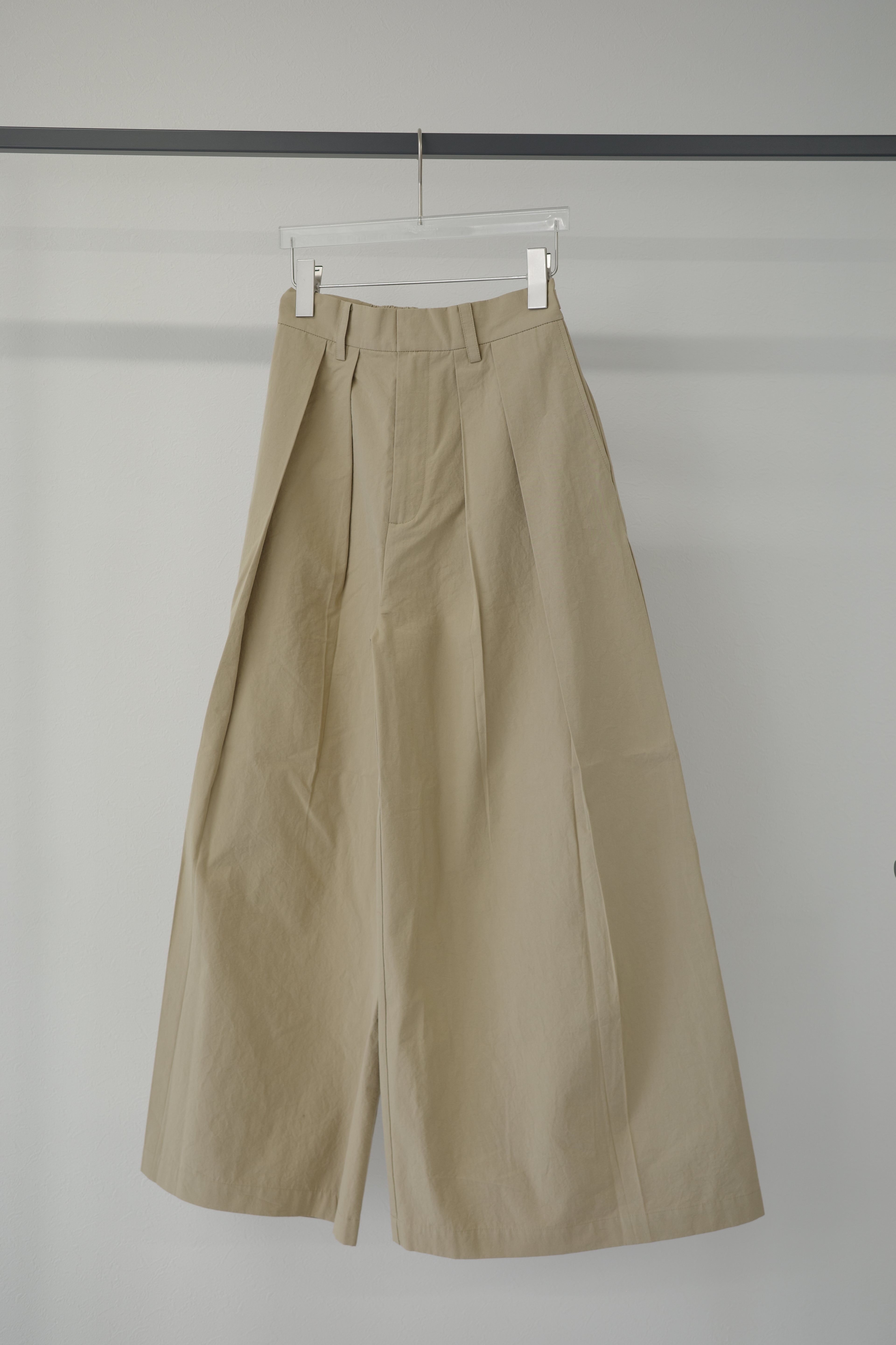 tuck hakama pants