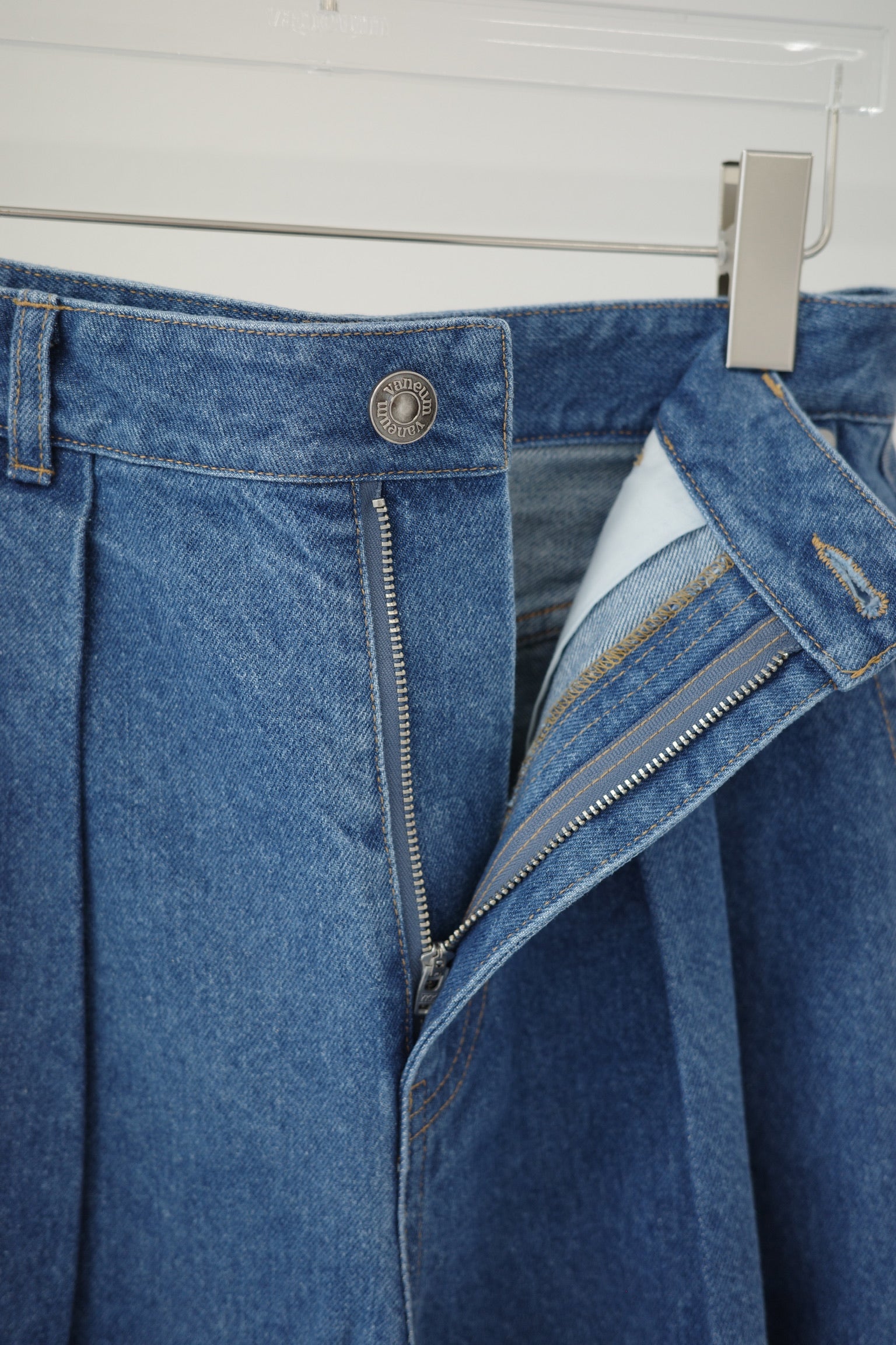 denim tuck pants