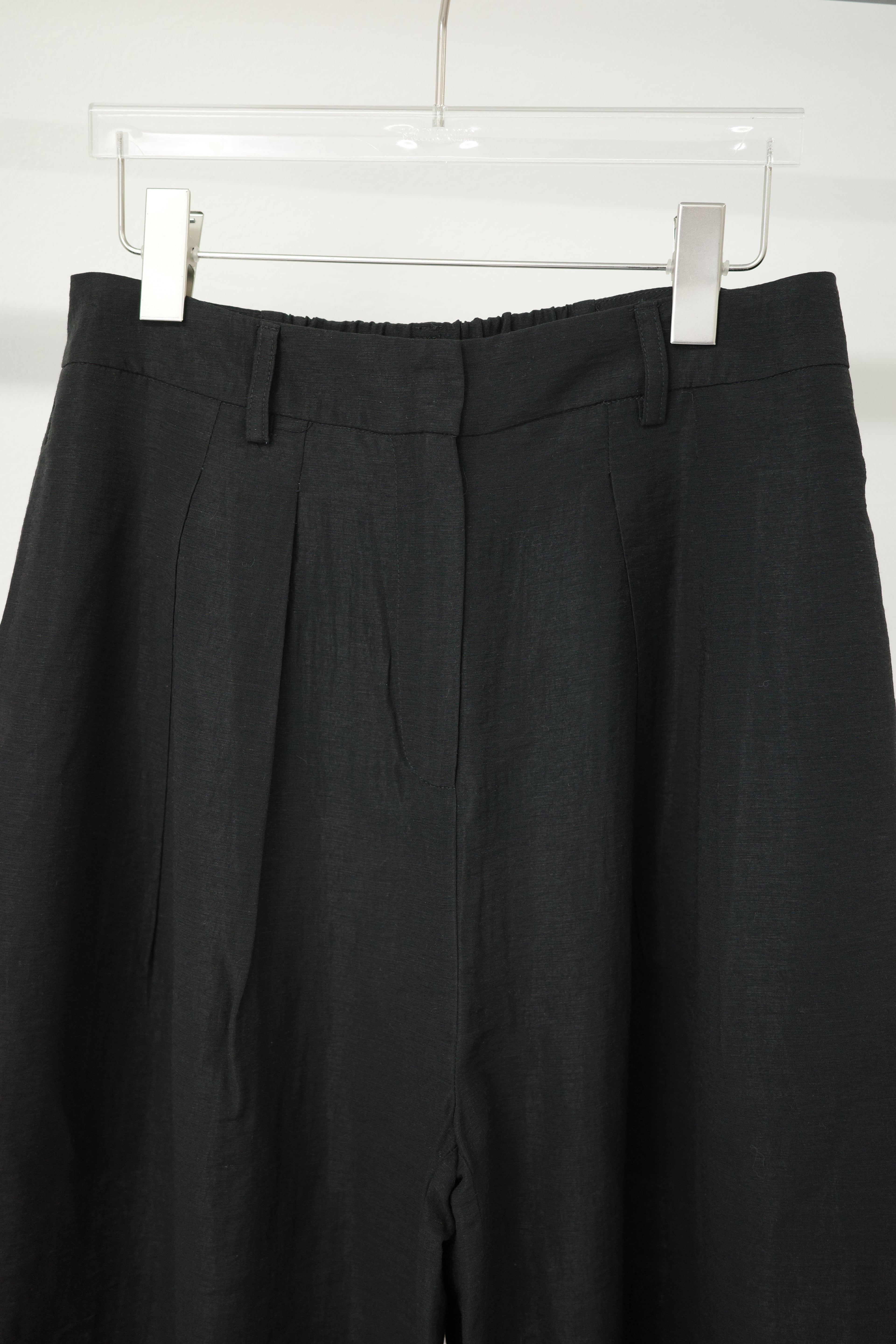 Linen Blend Tuck Wide Pants