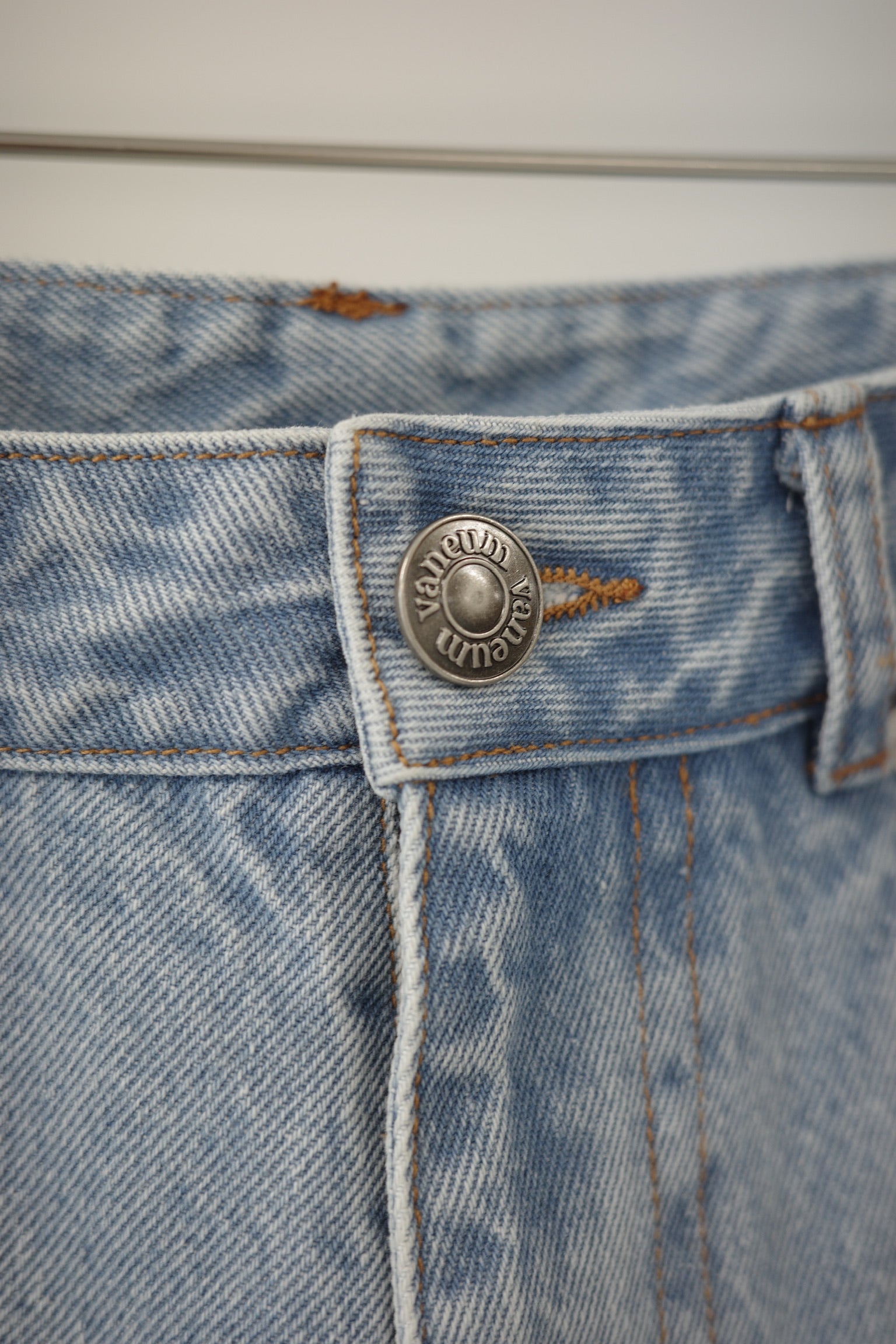 denim curve line
