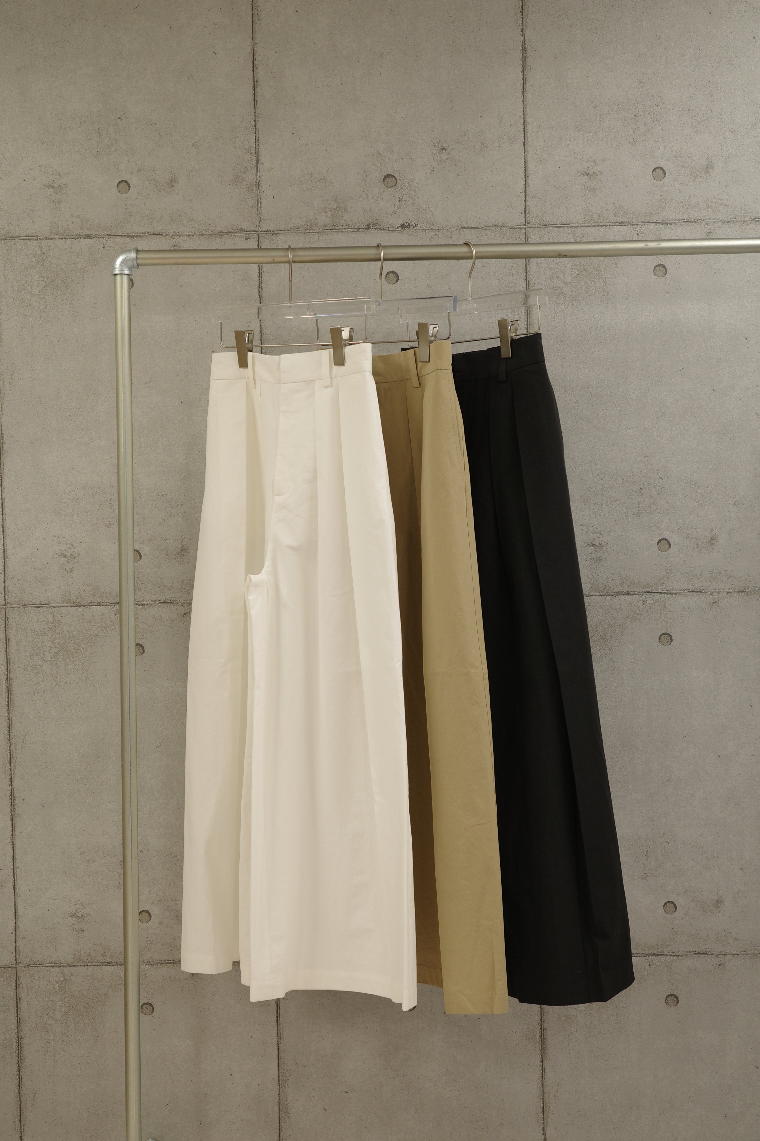 tuck hakama pants