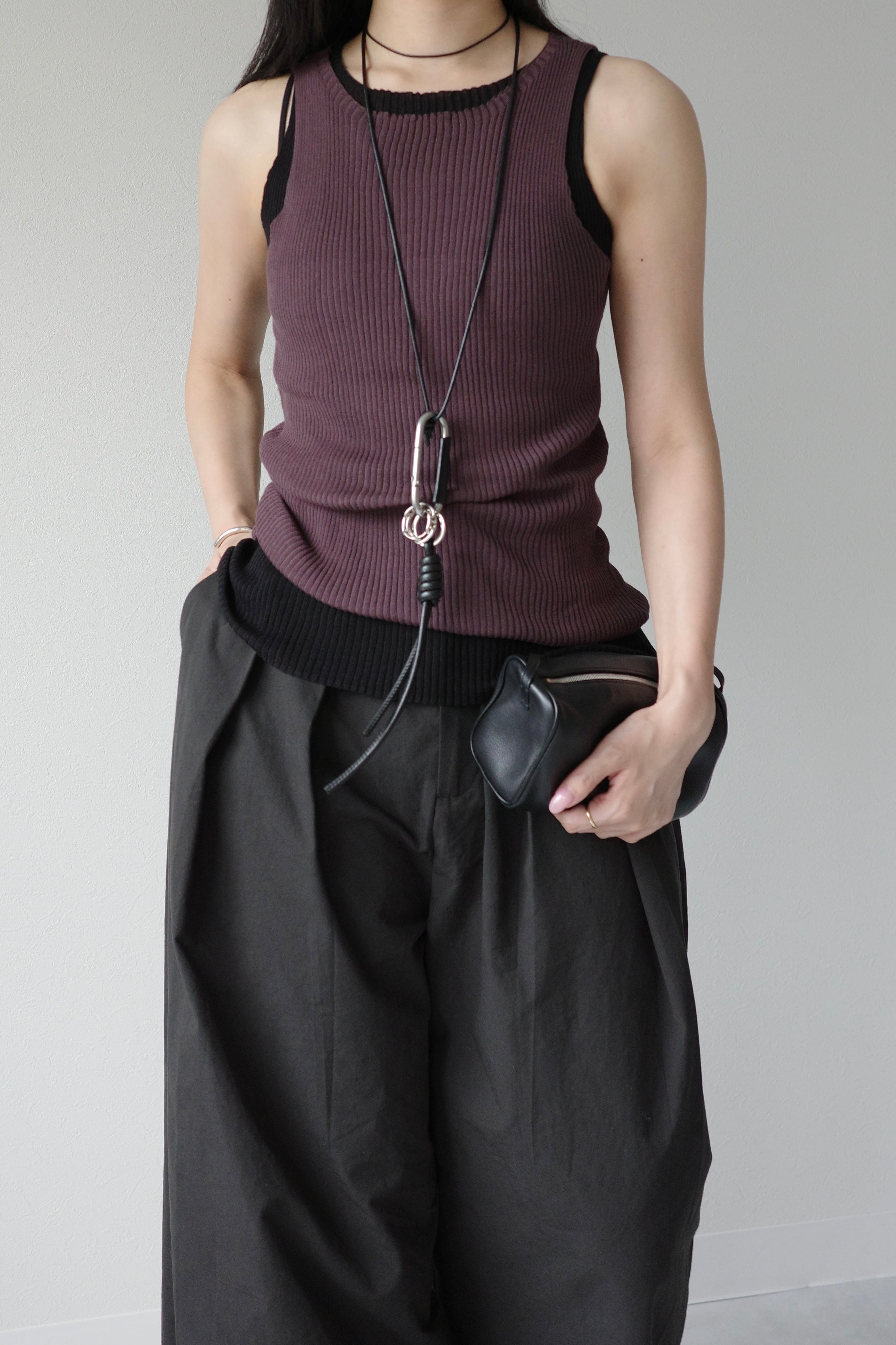 Simple rib tank