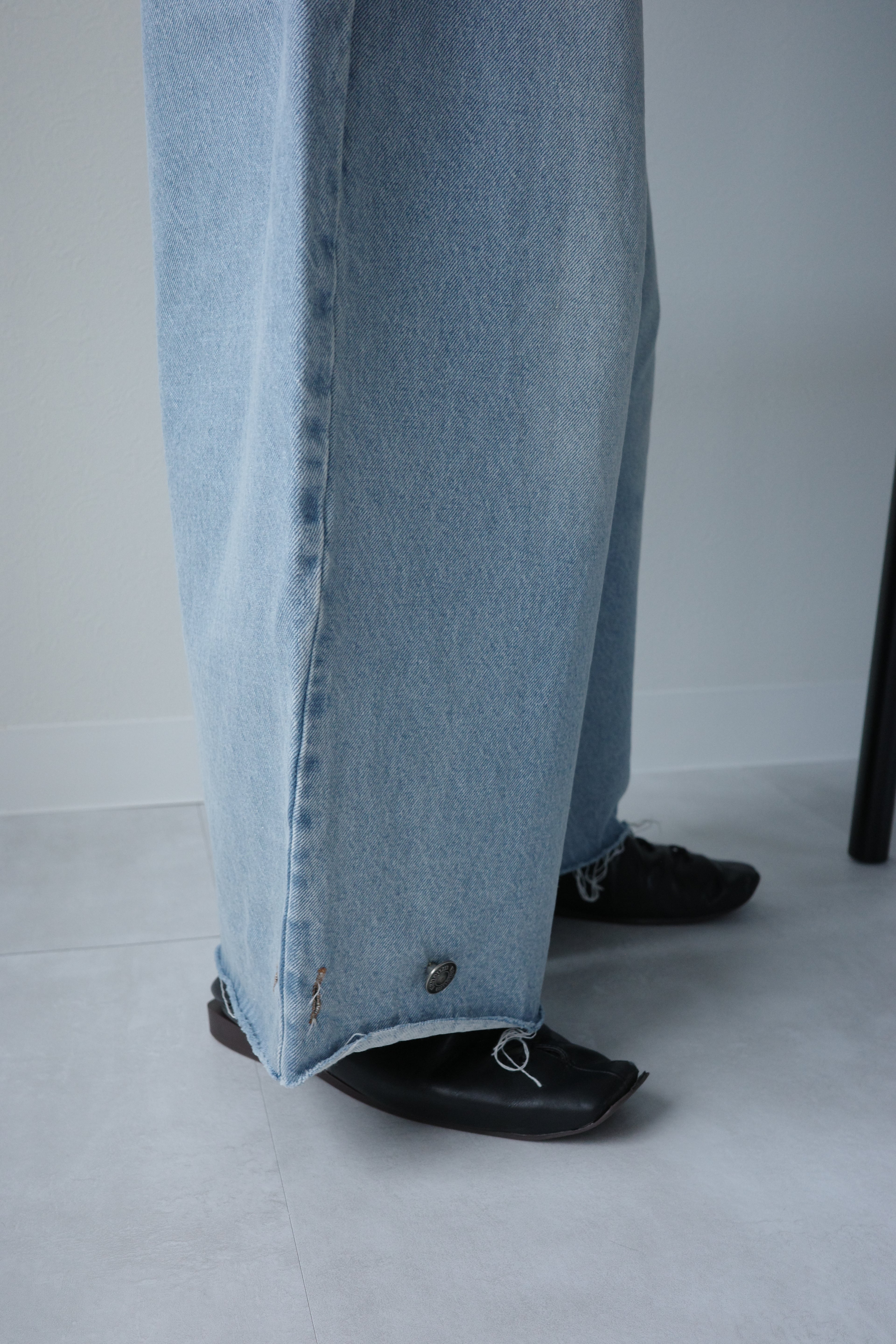 denim curve line
