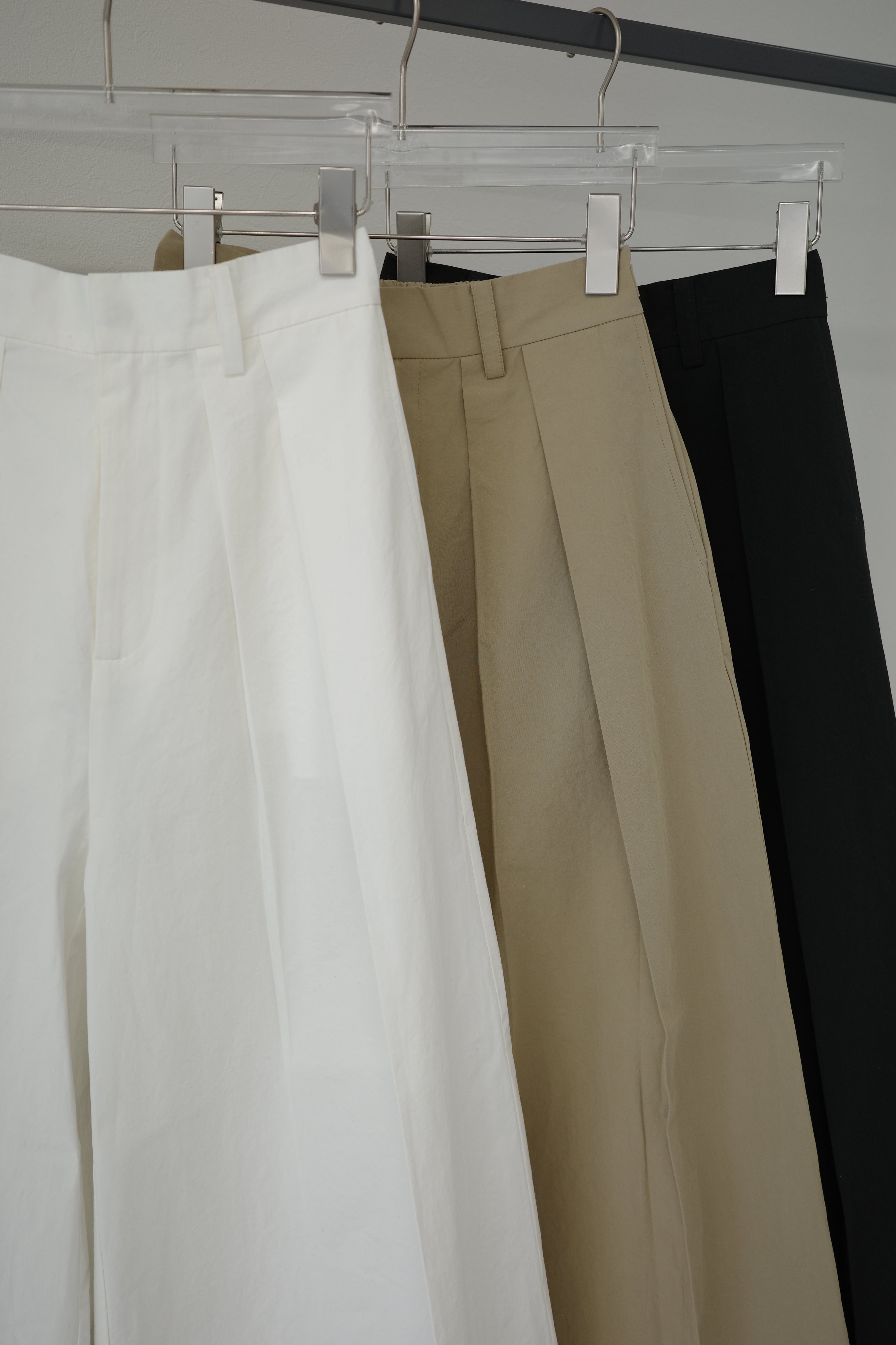 tuck hakama pants
