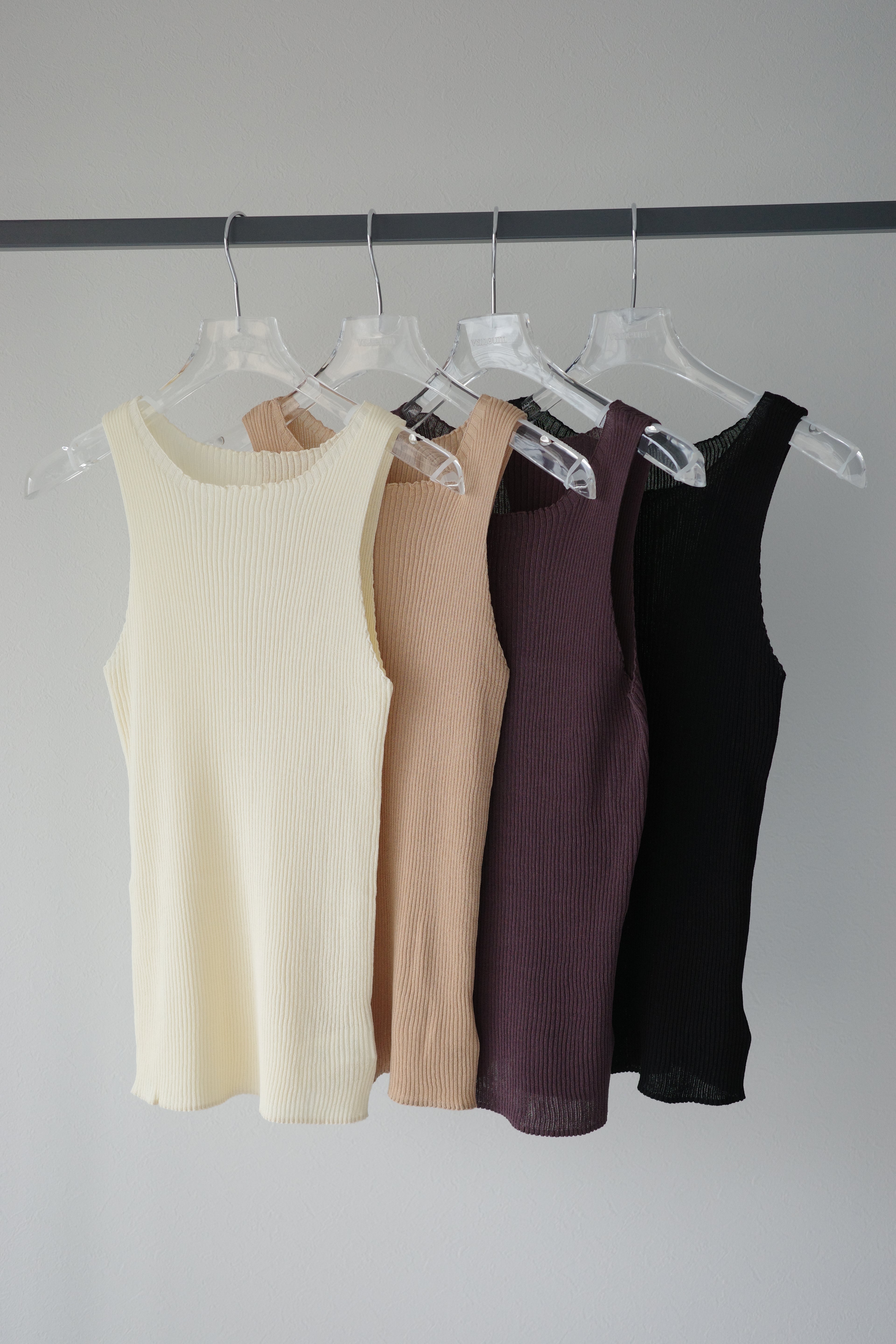 Simple rib tank