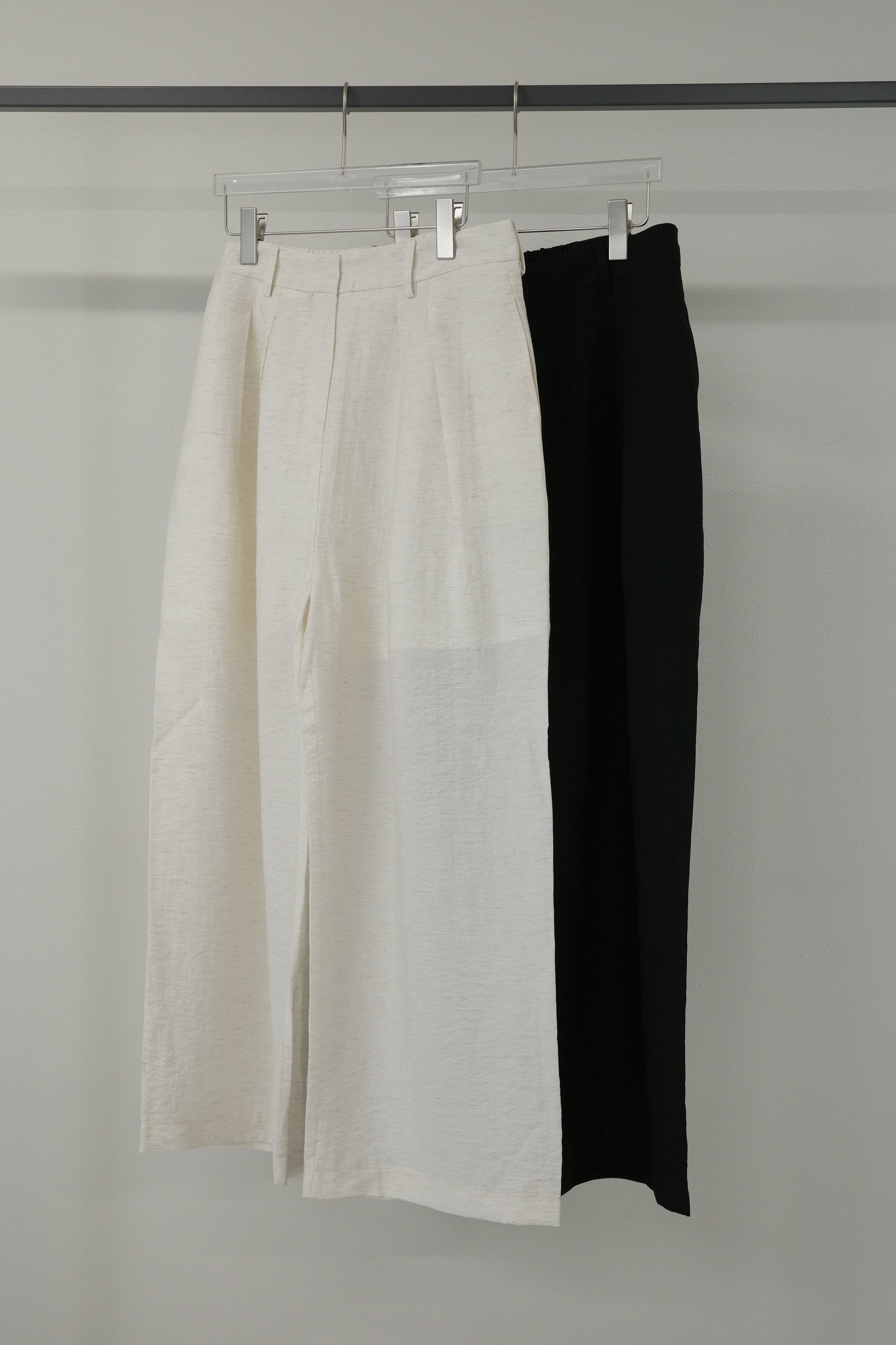 Linen Blend Tuck Wide Pants