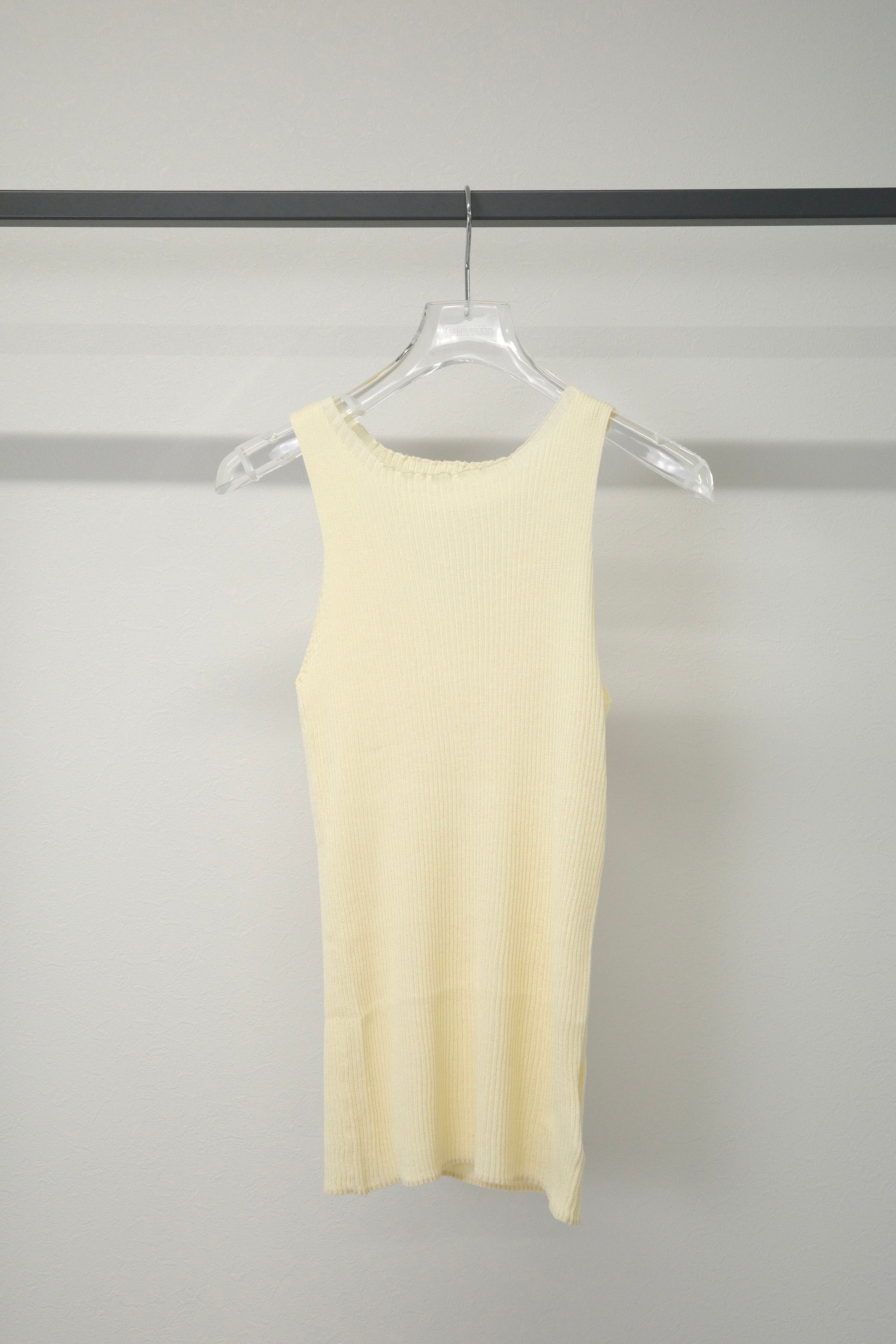 Simple rib tank